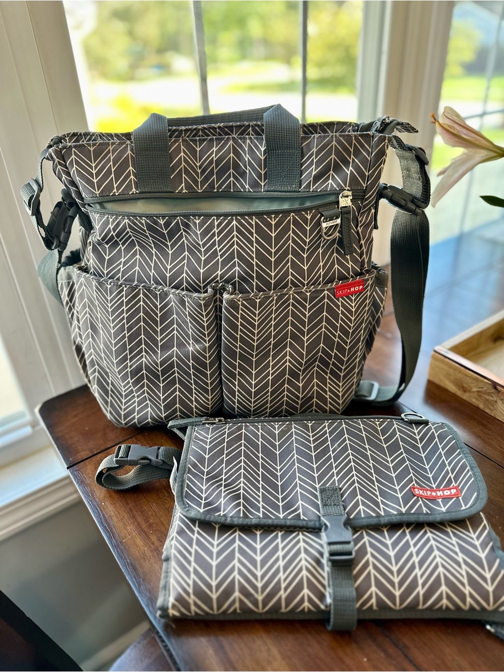 Skip Hop Gray Chevron Messenger Diaper Bag with Changing Pad